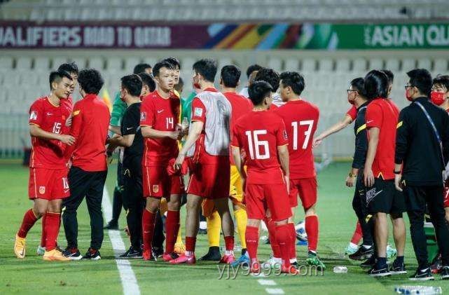 标题：🏆深夜守候，19点播国足世预赛收官战对阵巴林的心路历程🎥